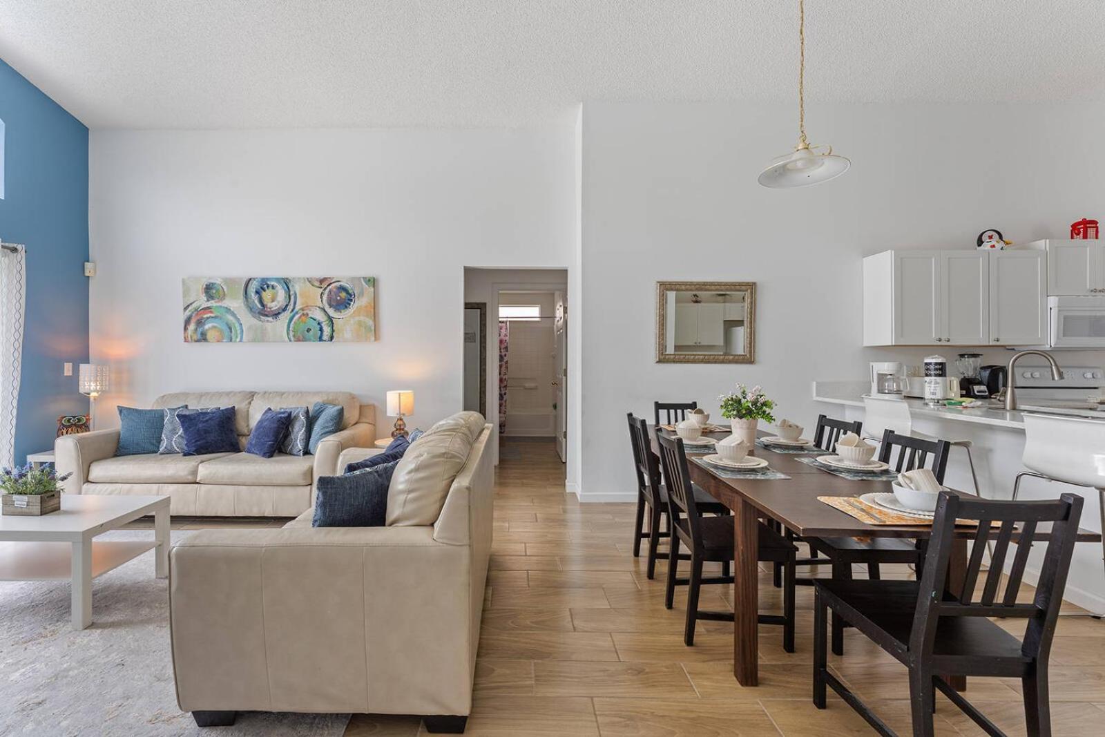 4 Bedroom No Carpet Just Remodeled Unit Sr1205 كيسيمي المظهر الخارجي الصورة