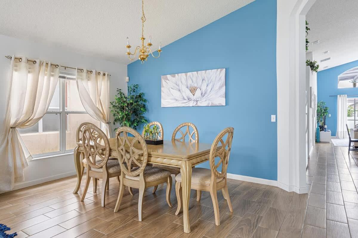 4 Bedroom No Carpet Just Remodeled Unit Sr1205 كيسيمي المظهر الخارجي الصورة